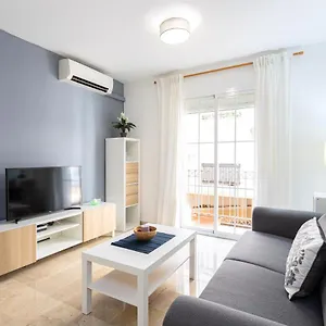 holidays2malaga-capuchinos-french-balconies-private.1costadelsol.com/